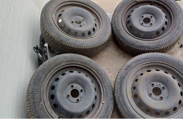 15"-�s 4x100 as Renault ac�lfelni garnit�ra aj�nd�k gumikkal elad�