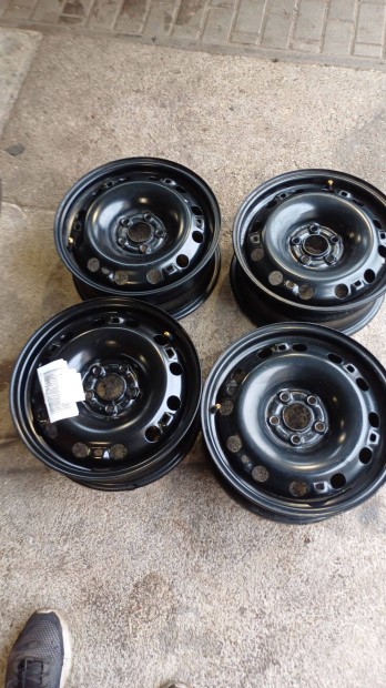 15"-s, 5x100-as gyri j Skoda, VW, Seat aclfelni garnitra flron