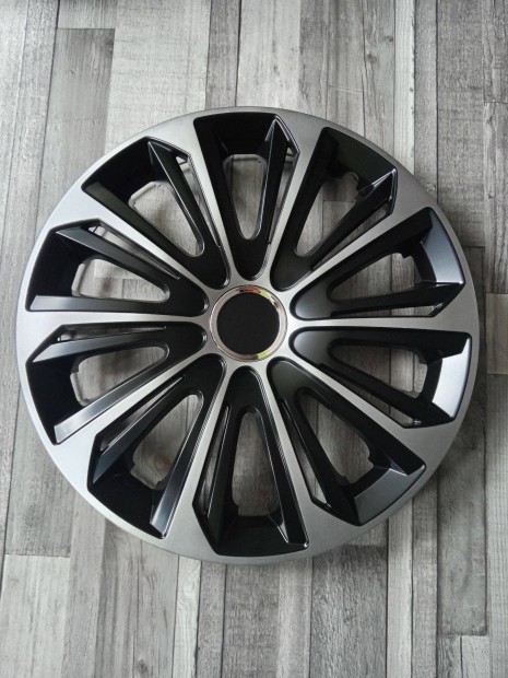 15"-os d�szt�rcsa vadonat�j �llapotban