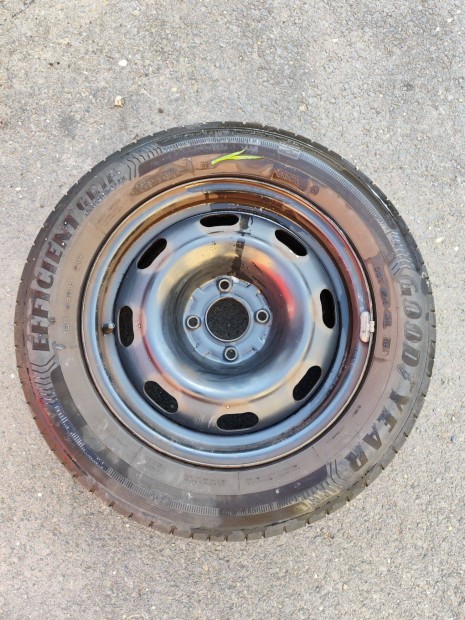 15"-os lemezfelni garnit�ra (4db-os)