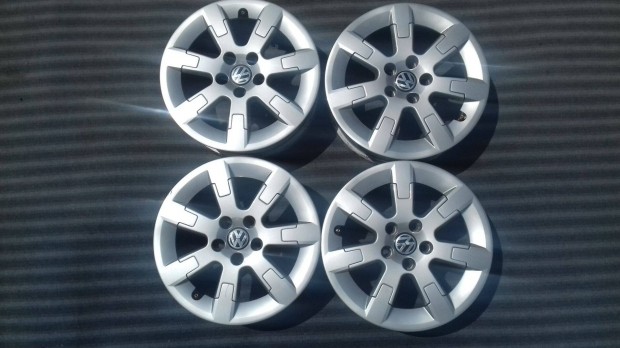 15 col 5x100 gyári Vw alufelni garnitúra / Skoda Seat
