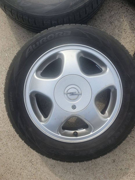15 coll Opel alufelni ny�rigumival