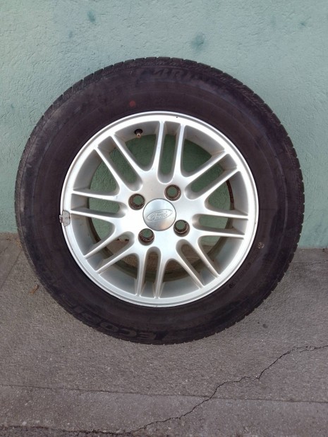 15 colos Ford focus l. alufelni garnitúra eladó.