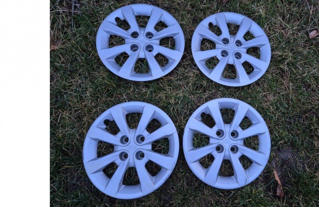 15 colos Kia Rio gy�ri d�szt�rcsa garnit�ra 4x100 lyukoszt�s R15