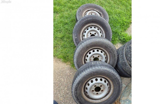 15 colos Mercedes Sprinter aclfelni R15 felni kerk