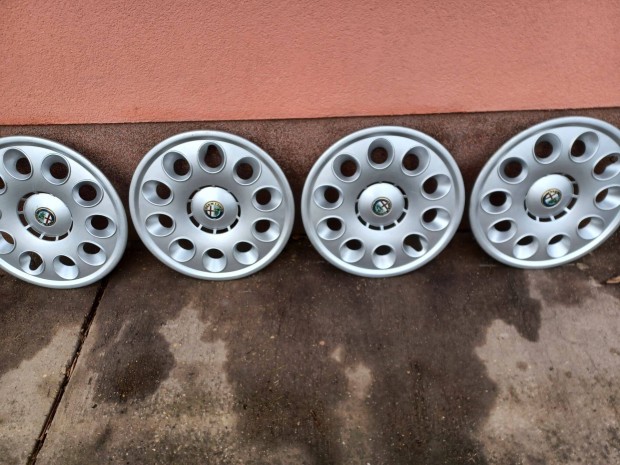 15 colos gyri Alfa Romeo dsztrcsa garnitra