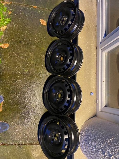15 colos lemezfelni elad