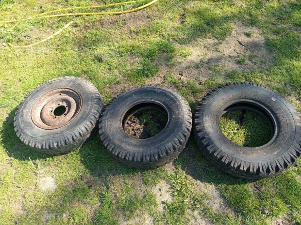 15 colos uaz gumik 215/90 R15 C