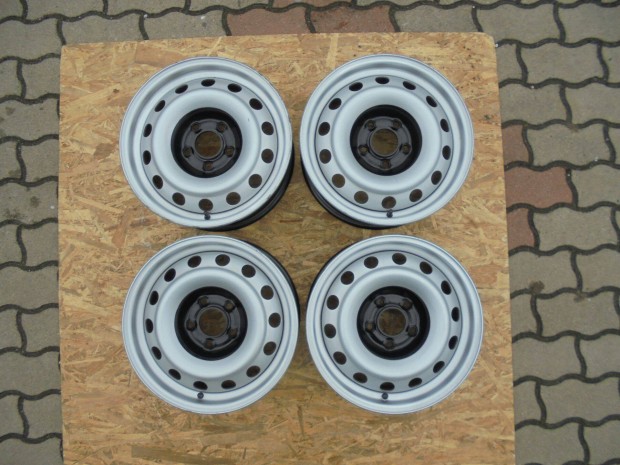 15-s 5 x 108-as j TGK lemezfelni (Citroen ,Fiat ,Peugeo ) elad
