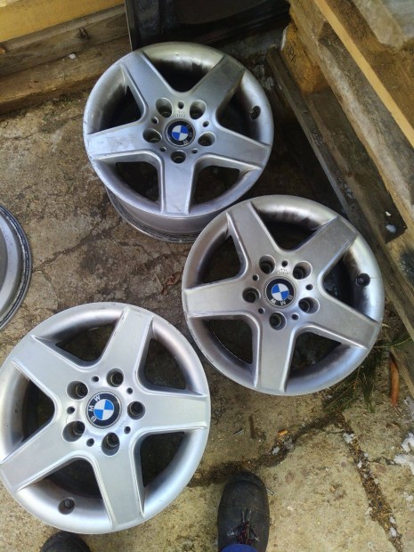 15-�s BMW alufelni