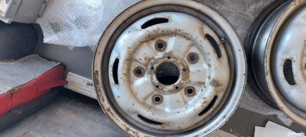 15-os Ford Transit felni