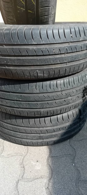 15-ös nyári gumi garnitúra