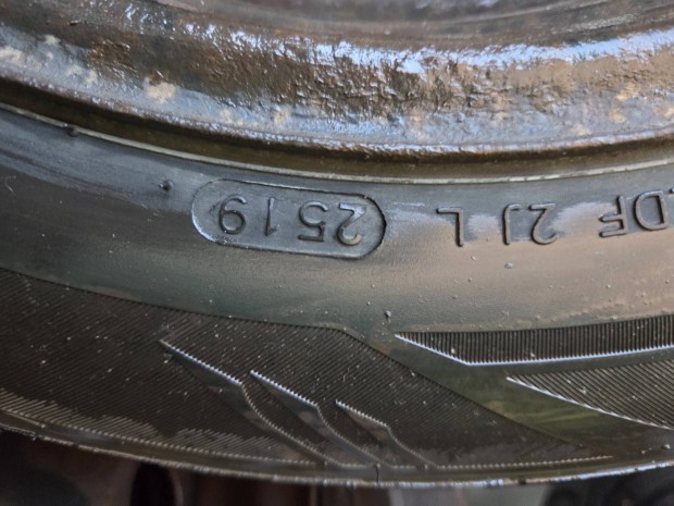 15 s tli szett