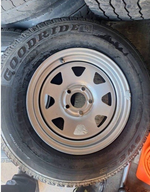 15coll Suzuki lemezfelni 5x114.3 50 000 Ft