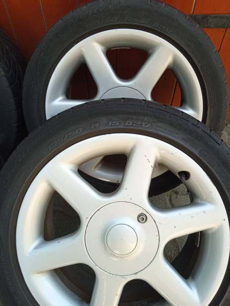 15colos alufelni 195/50 R 15 s nyrigumival elad 