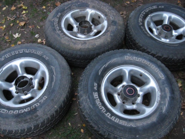 15x7J ET0 Terepj�r� felni Terrano Patrol stb KF100 R15 alufelni