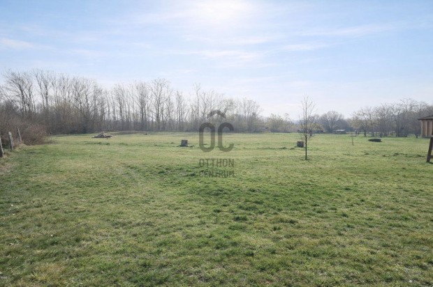 1600 nm-es telek elad� S�rszentmih�ly