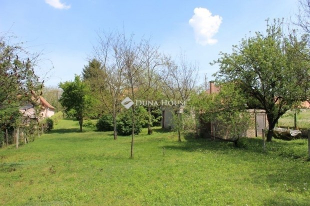 1653 nm-es telek elad� Gy�mr�