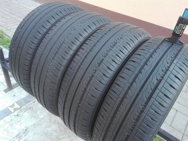 165/60R14 Kumho nyári gumi garnitúra 165/60 r14
