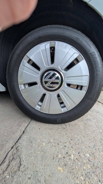 165/65/15 R15 nyári gumik olcsón eladók! Vw e-up-on voltak