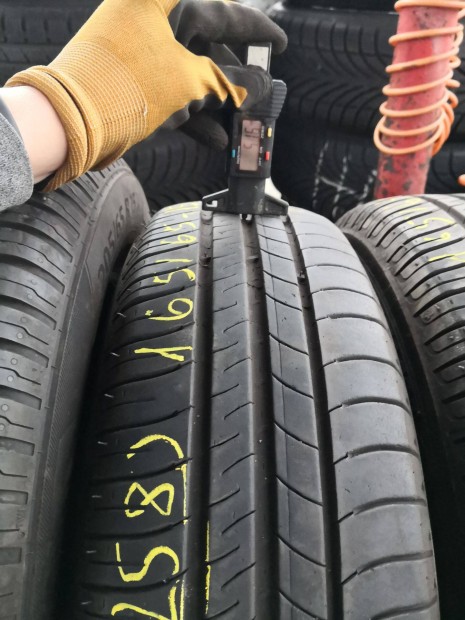 165/65 R15 Michelin nyári gumi 15000ft a 2db /258/