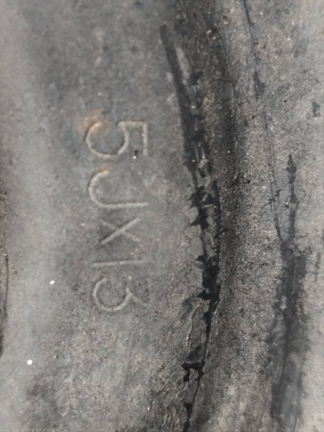 165/70/13-as 4db. ny�ri aut�gumi felnivel