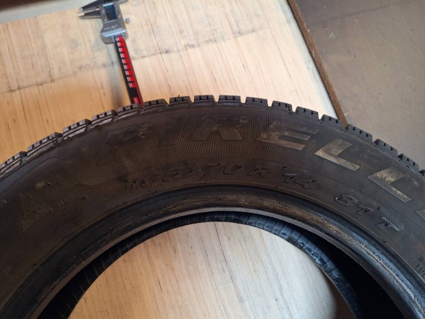 165/70/14 t�li aut�gumi