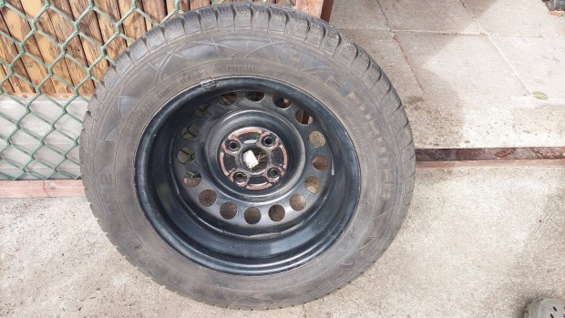 165/70 R14 Tli gumi Suzuki felnivel elad