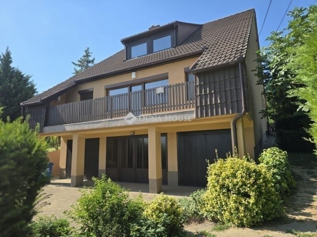 165 nm-es h�z elad� P�cs