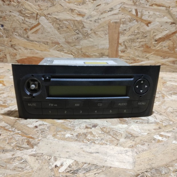 167145 Fiat Grande Punto 2005-2009 Grundig Cd-s rádió. Kód nincs