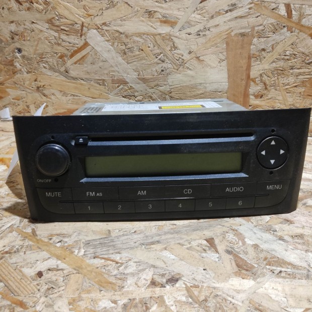 167149 Fiat Grande Punto 2005-2009 Grundig Cd-s rádió. Kód nincs