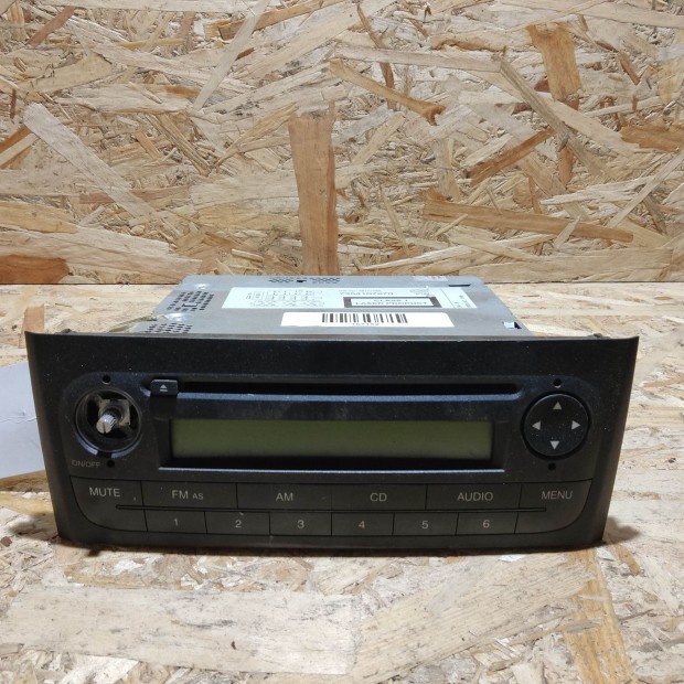 167152 Fiat Grande Punto 2005-2009 Grundig Cd-s rádió. Kód nincs
