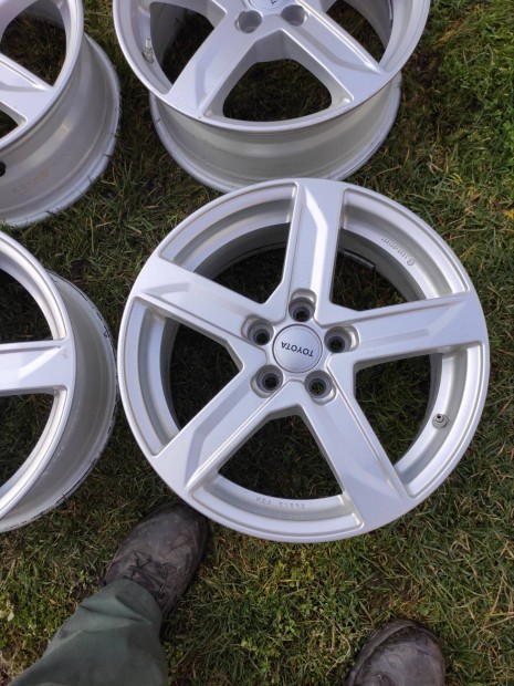 16" 16 5x100 Toyota tpms alufelni Yaris,prius