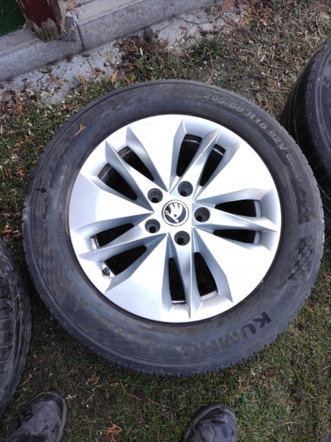 16" 16 5x112 Skoda gyári alufelni 205/60r16 nyári 125eft/4db