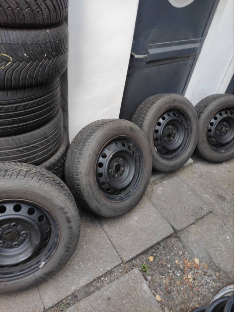 16" 16 5x114,3 Vitara s-cross 215/60r16 Fulda téli 68eft/4db