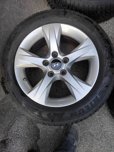 16" 16 5x114,3 hyundai 205/60r16 sailun téli 80eft/4db