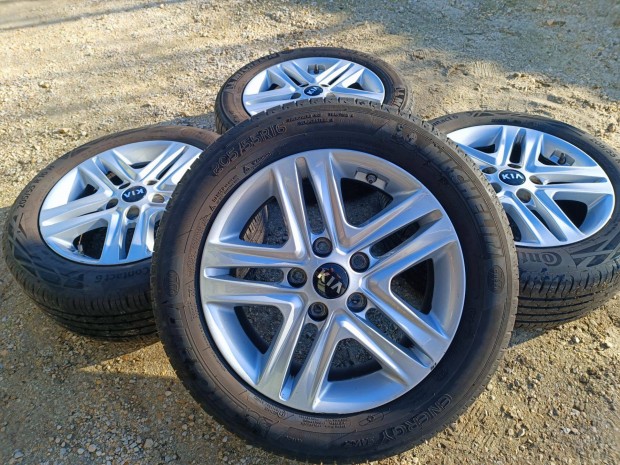 16" 16 gyri Kia Ceed alufelni felni nyrigumikkal 5x114 szenzorokkal