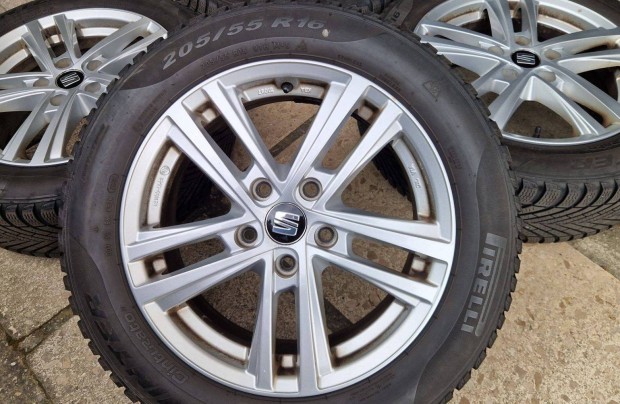16" 16 gyári Seat Altea Leon Toledo alufelni Pirelli gumik 5x112 felni