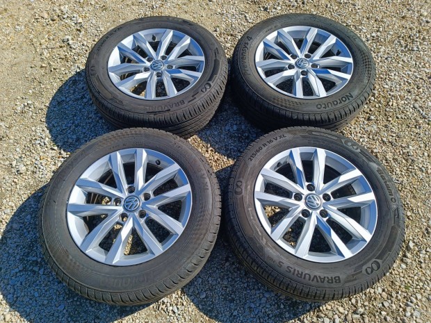 16" 16 gyári VW Passat Sepang alufelni 7mm nyárigumik 5x112 felni