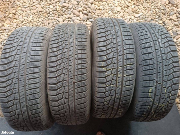 16" 205/60 Újszerű Hankook téli gumi+ 5x114,3 Toyota felni