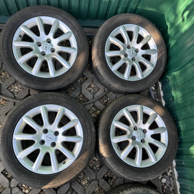 16" 4x100 6,5J ET37 Opel alufelni eladó! Gumival is!