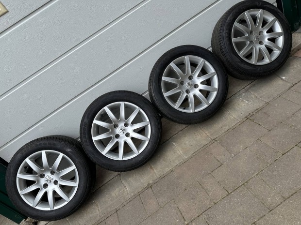 16" 4x108 7J ET32 Peugeot 308 alufelni eladó! Gumival is!