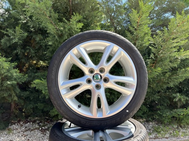 16" 5x100 gyári Skoda alufelni nyárigumikkal!