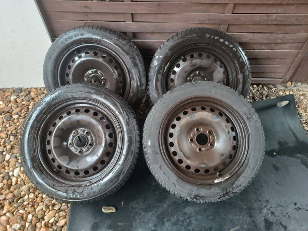 16" 5x108 Gy�ri Ford/Volvo felni + t�li gumival elad�!