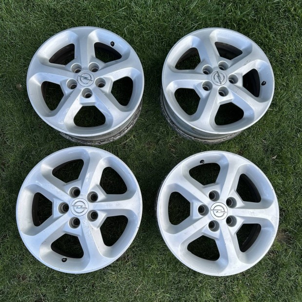 16" 5x110 6J ET44 Opel alufelni eladó! Gumival is