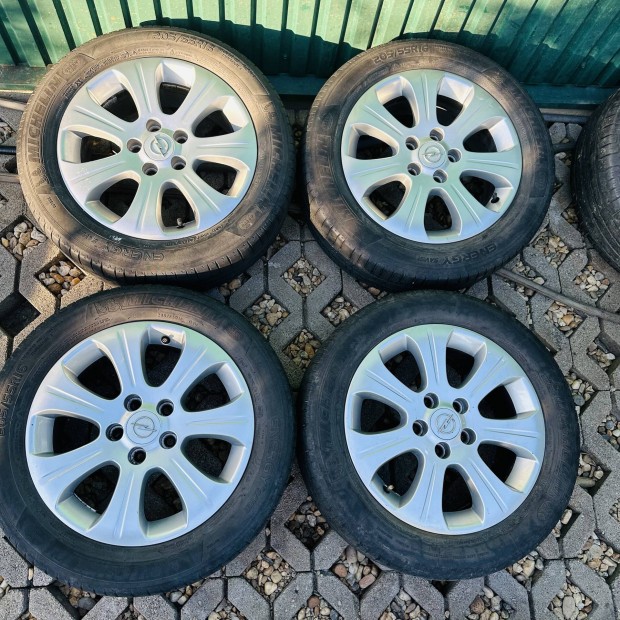 16" 5x110 6,5J ET39 Opel alufelni eladó! Gumival is!
