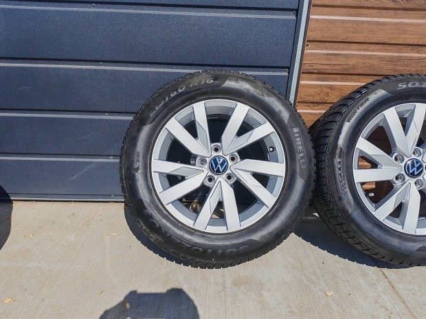 16" 5x112 VW "Aragon" gyári alufelni szett téligumikkal!