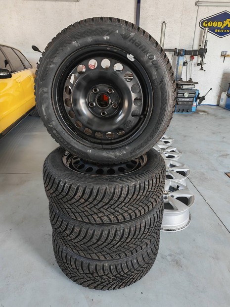 16" 5x112 VW, Skoda, Audi lemezfelni szett j Hankook tligumikkal!