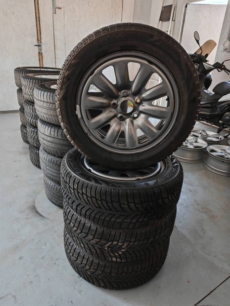 16" 5x112 VW lemezfelni szett Új Téligumikkal!
