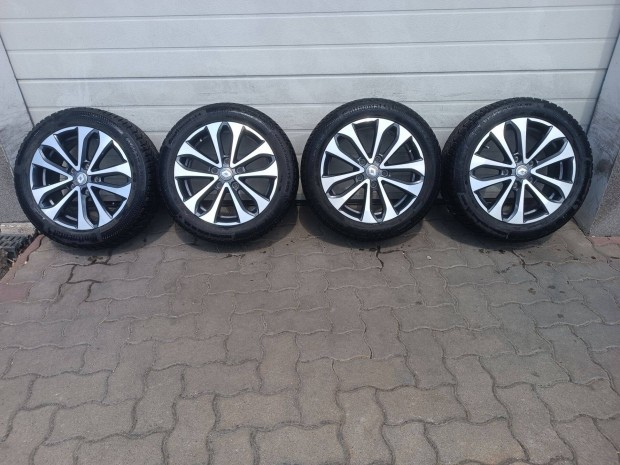 16" 5x114,3 Gyári Renault /Nissan,Dacia/ felni+téli gumi eladó!